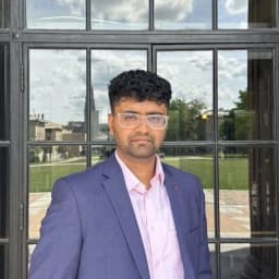 Headshot of Dishant Vora